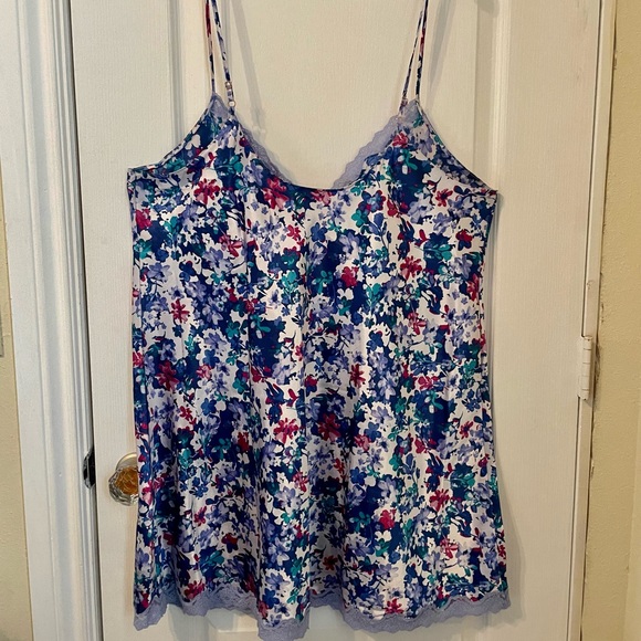 FLORAL CHEMISE. THALIA SODI. SATIN FINISH and LACE TRIMS SLEEPWEAR. GUC - Picture 14 of 14